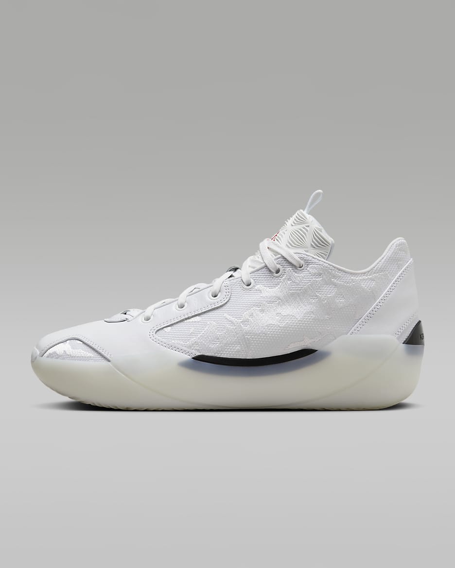 White jordans basketball shoes top